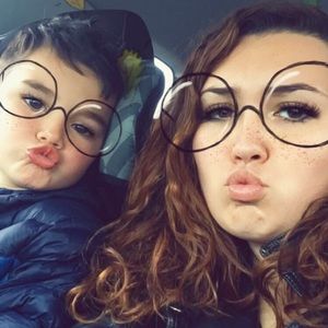 Meet your Posher, Brookeve